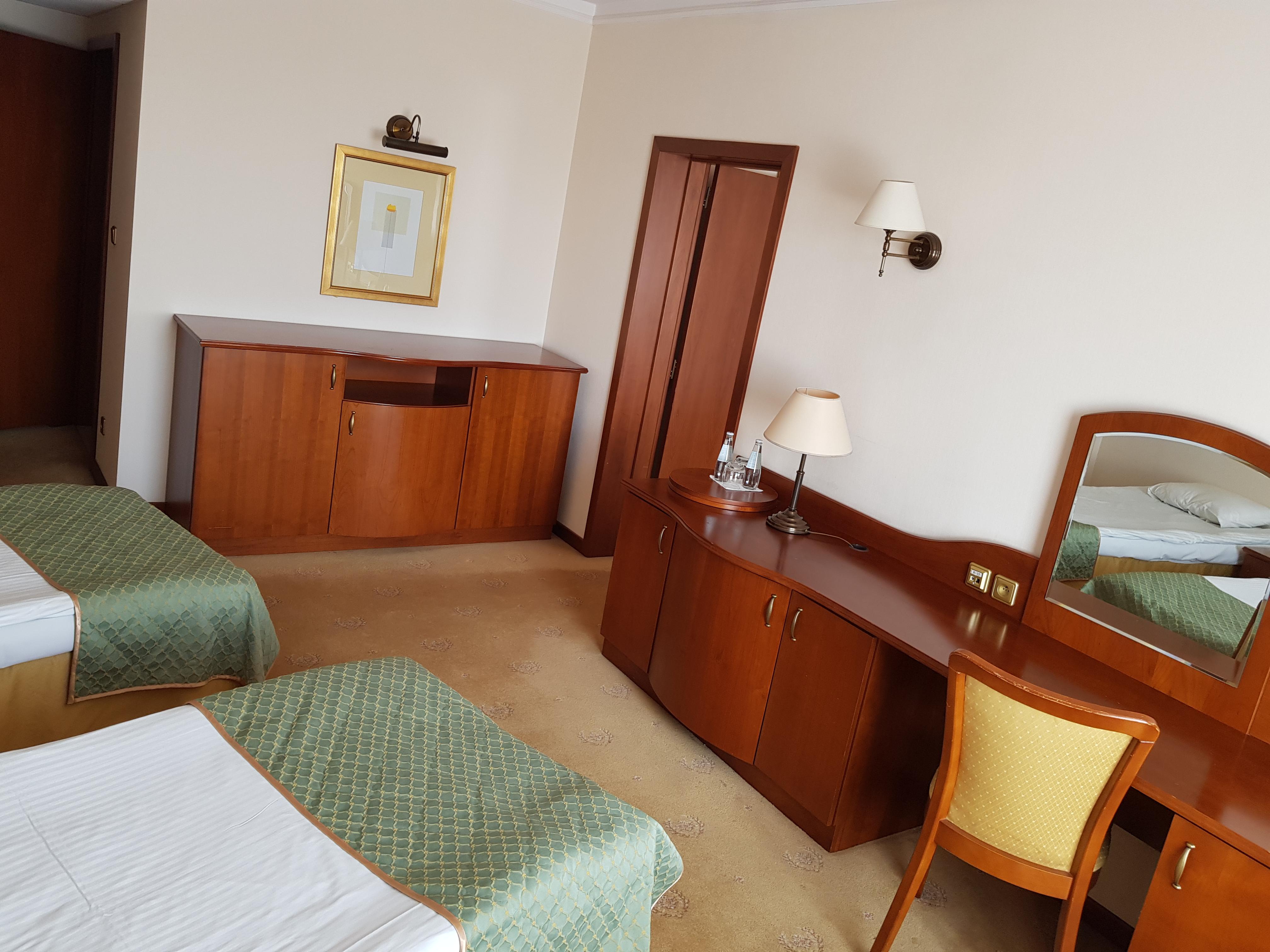 Hotel Sympozjum & Spa Krakow Ngoại thất bức ảnh